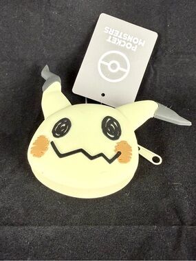 Pokémon No.778 Mimikyu Silicone Pocket Monster Keychain Charm Bag Clip